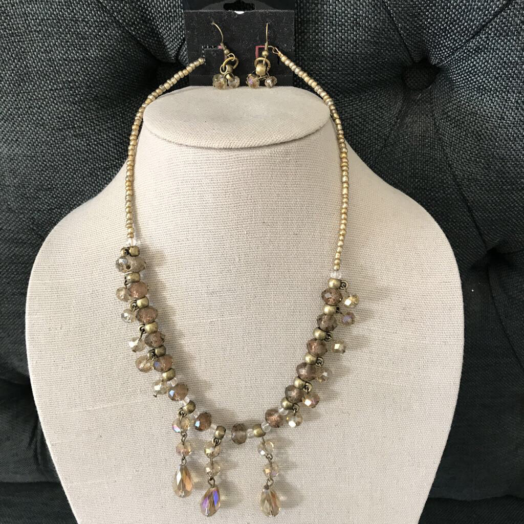 Beaded Dangle Necklace & Earring Set