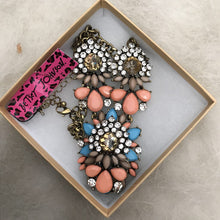 Load image into Gallery viewer, Large chunky necklace
